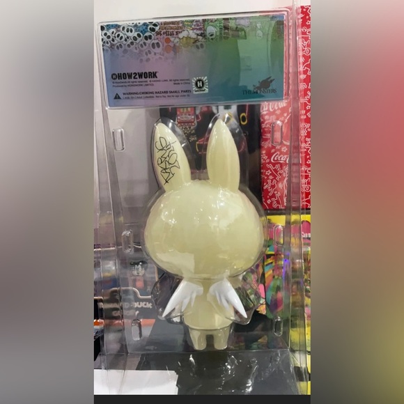 Designer Con 2024 DCON How2Work King Mon Labubu 10 inch signed by Kasing Lung - Picture 2 of 6